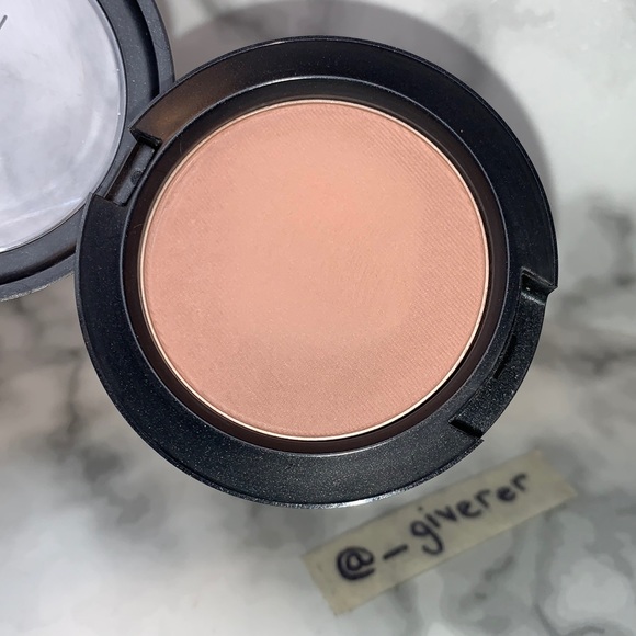 Harmony MAC Powder Blush - Picture 2 of 13
